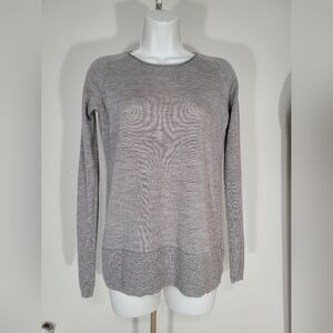 LN ellen tracy 100% extra fine merino wool  Knit lightweight long sleeve top sm
